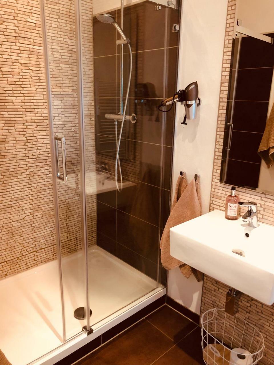 Business-Lodging Apartmenthaus Höhr-Grenzhausen المظهر الخارجي الصورة